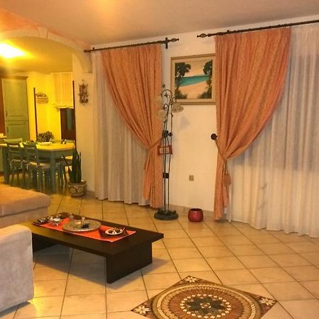 Casa Rosina Apartment โอโรเซย ภายนอก รูปภาพ
