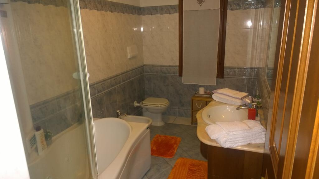 Casa Rosina Apartment โอโรเซย ภายนอก รูปภาพ