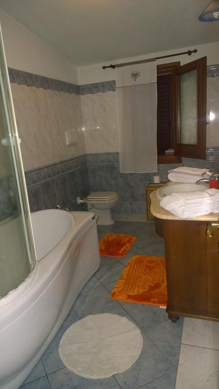 Casa Rosina Apartment โอโรเซย ภายนอก รูปภาพ